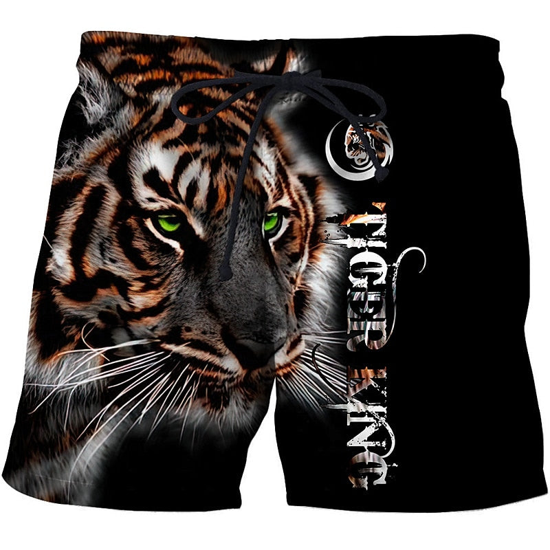 Bañador tipo short de tabla con letras de tigre