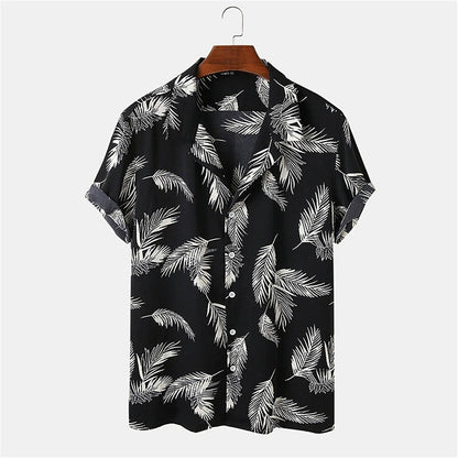 Camisa hawaiana de verano con cuello de campamento y estampado de plantas tropicales y plumas