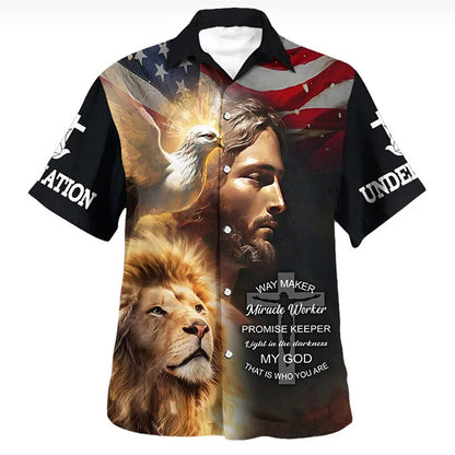 Camiseta con la bandera estadounidense y la letra cruzada del Día de la Independencia de Estados Unidos