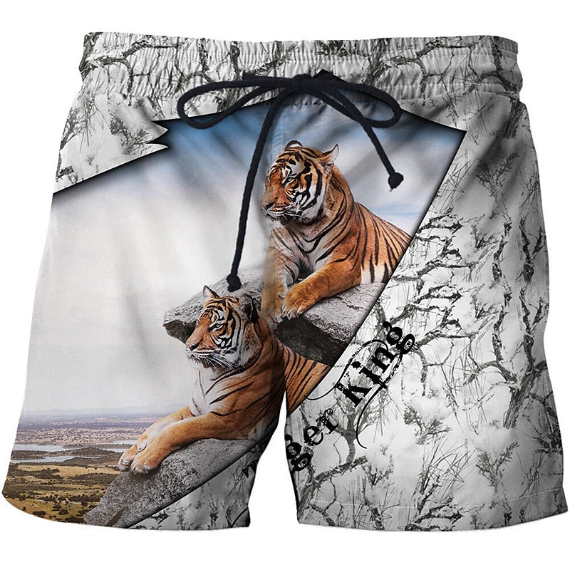 Bañador tipo short de tabla con letras de tigre